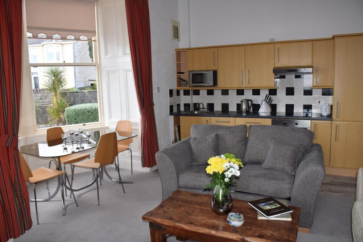 One Marine Place Port Bannatyne 部屋 写真